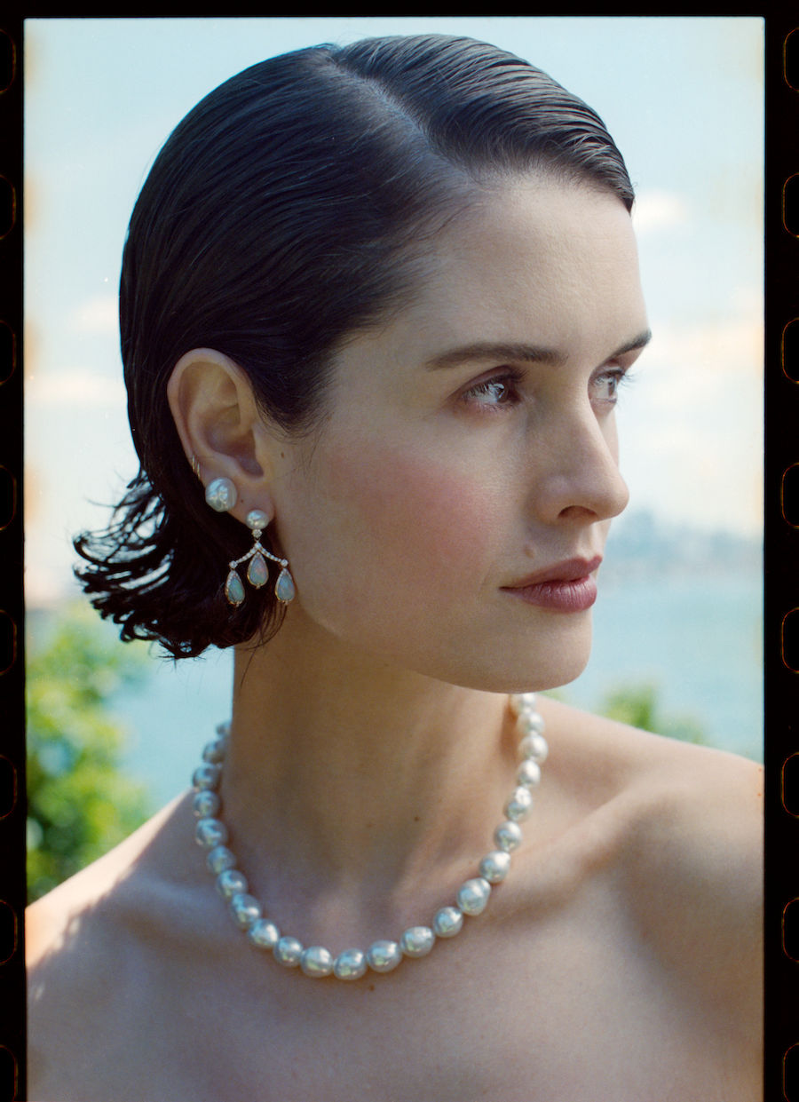 Girls in Pearls
